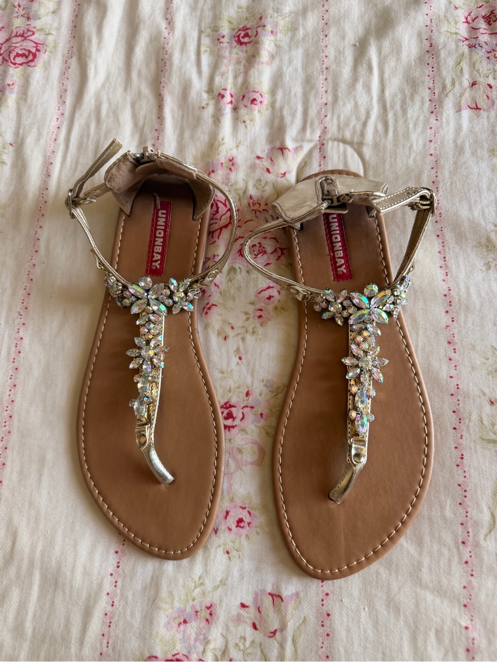 Unionbay Silver Jeweled T-Strap Sandals - Pearlescent